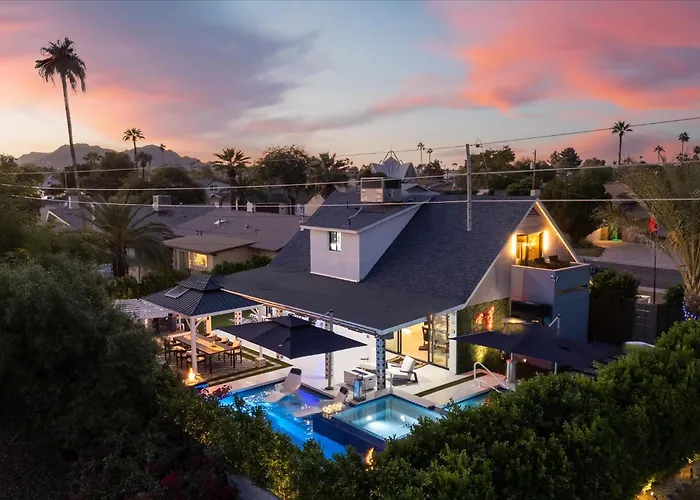 Holiday home Luminosity Escape Pool Hot Tub Dog-friendly *