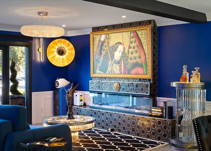 Holiday home Luminosity Escape Pool Hot Tub Dog-friendly