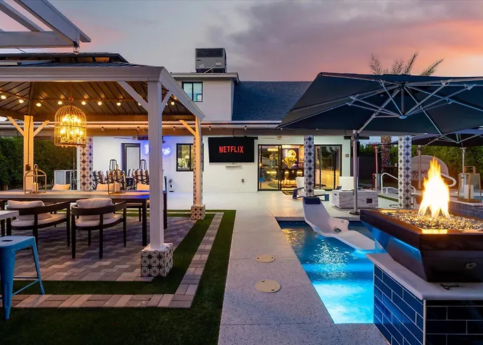 Holiday home Luminosity Escape Pool Hot Tub Dog-friendly