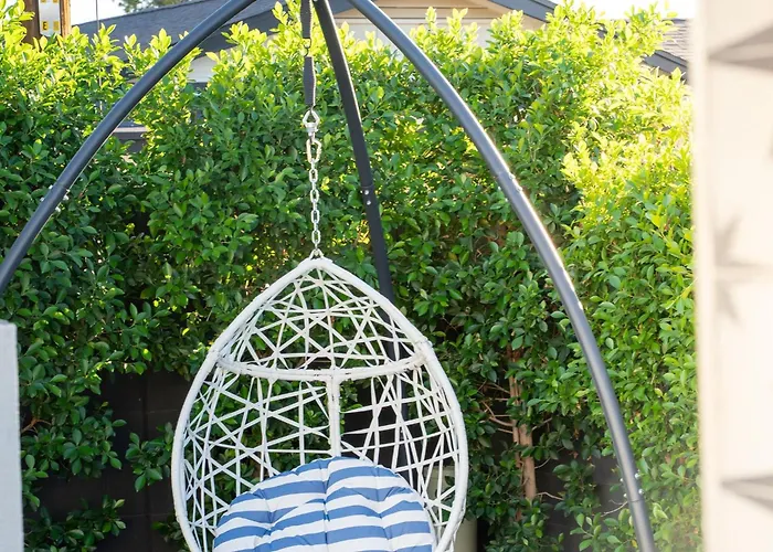 Holiday home Luminosity Escape Pool Hot Tub Dog-friendly *